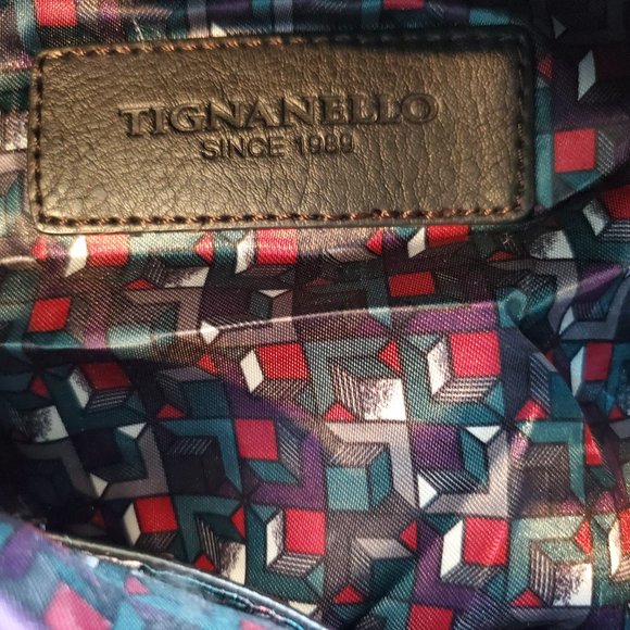 Tignanello Suede Hobo Bag in Excellent Condition - Picture 4 of 8